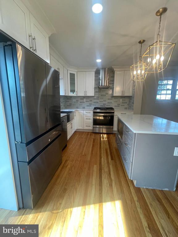 Building Photo - 3300 Kayford Cir
