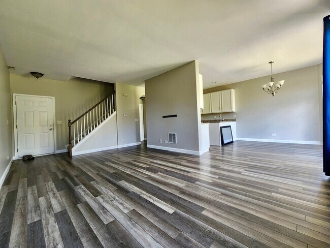 Building Photo - 1904 Cobblestone Dr