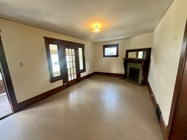 Building Photo - 588 Schiller Ave