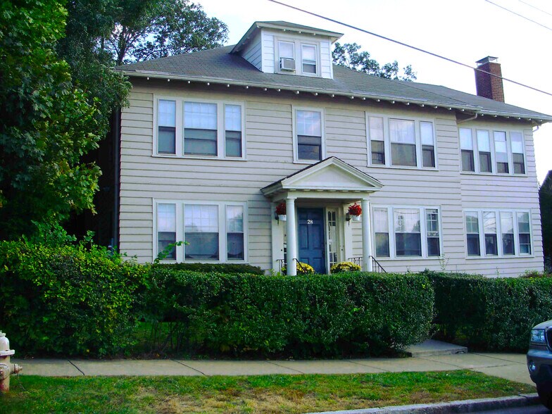 Building Photo - 28 Manet Rd