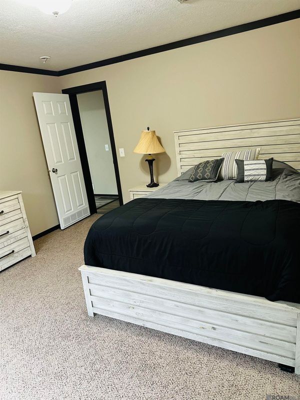 Building Photo - 36363 Big Oak Dr