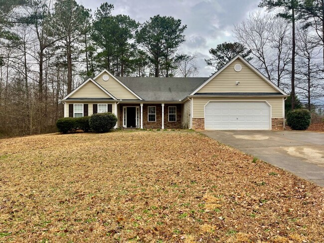 Building Photo - Split Bedroom Ranch Home in Villa Rica