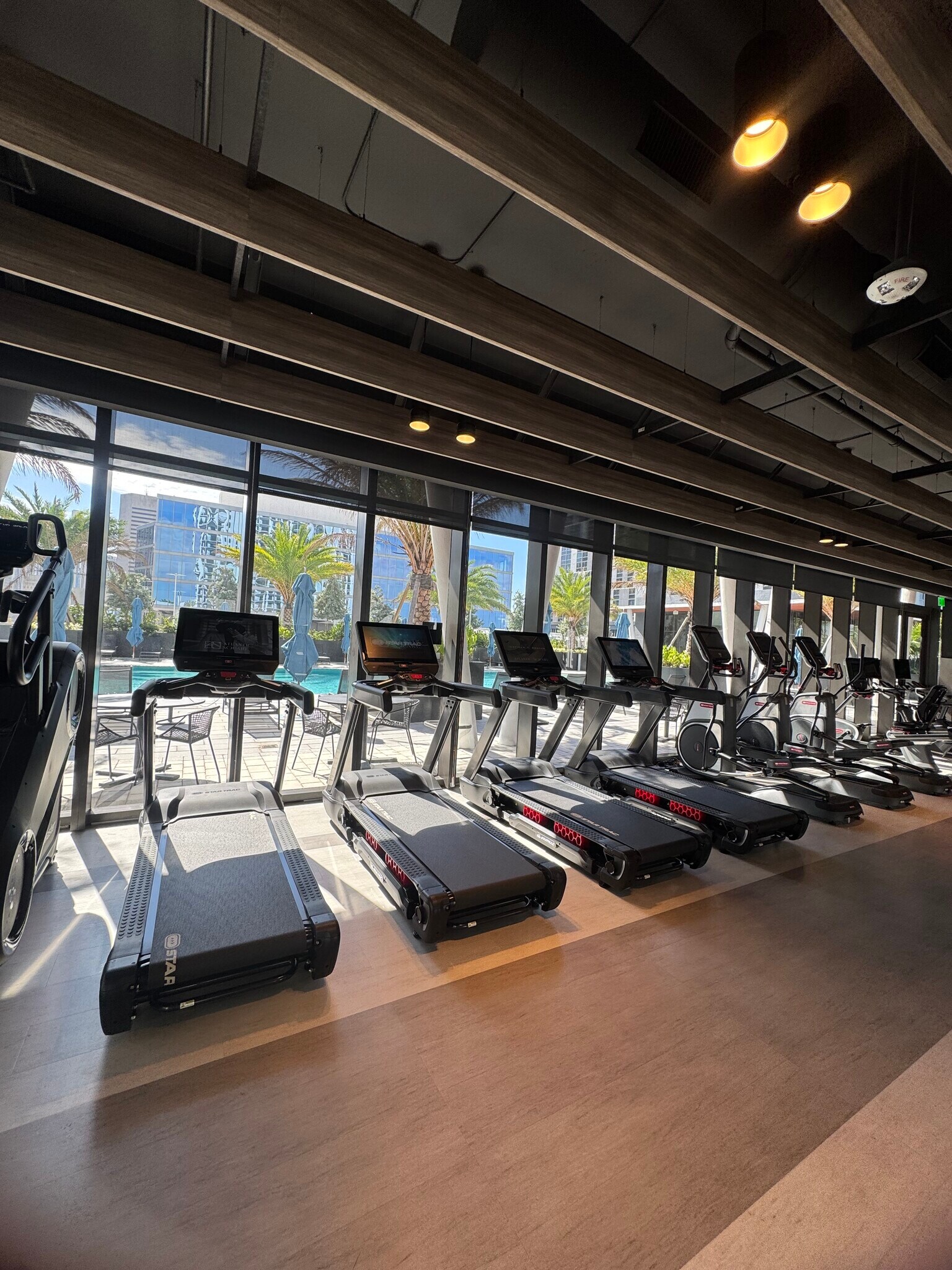 Building Photo - 676 NW 2nd St