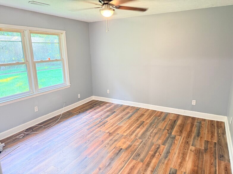 Building Photo - 3781 US-501