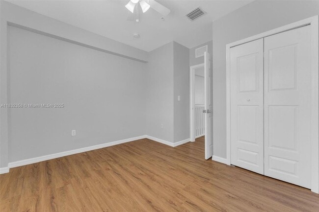 Building Photo - 1421 SW 3rd St