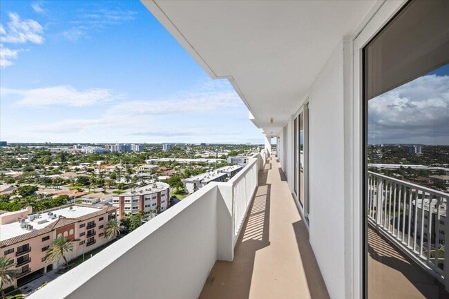 Building Photo - 4300 N Ocean Blvd