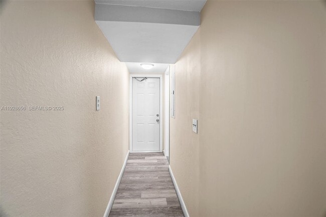 Building Photo - 212 SW 11th St