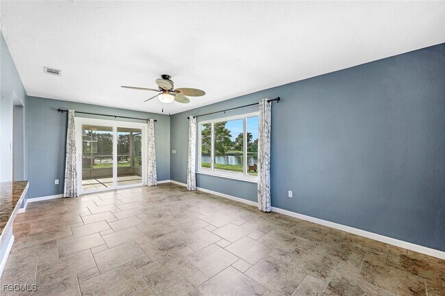 Building Photo - 17075 Edgewater Dr
