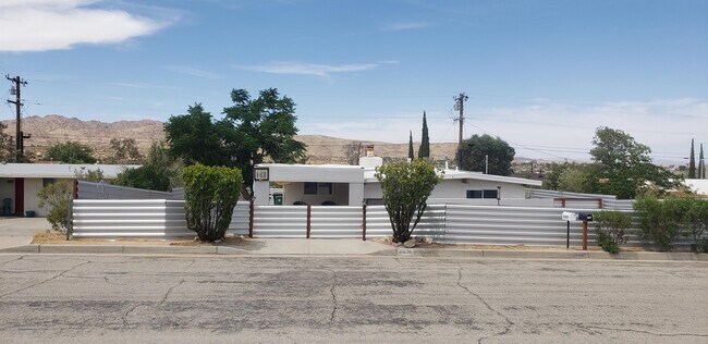 Building Photo - 61636 Capilla Dr