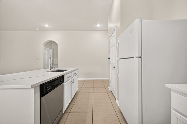 Building Photo - 6847 Tammany Manor Ln
