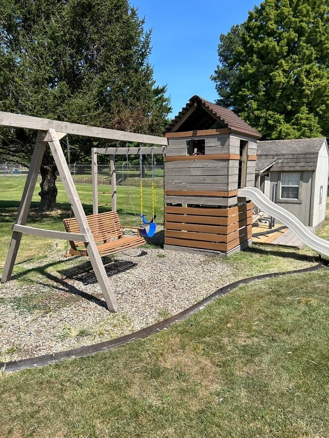 Building Photo - 11305 Ashbrooke Gardens Dr