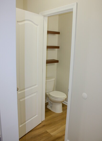 Half Bath - 6322 Story Cir