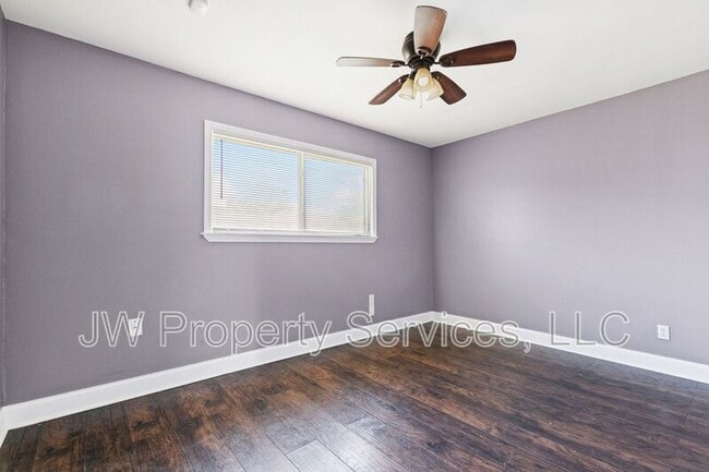 Building Photo - 639 Mockingbird Ln