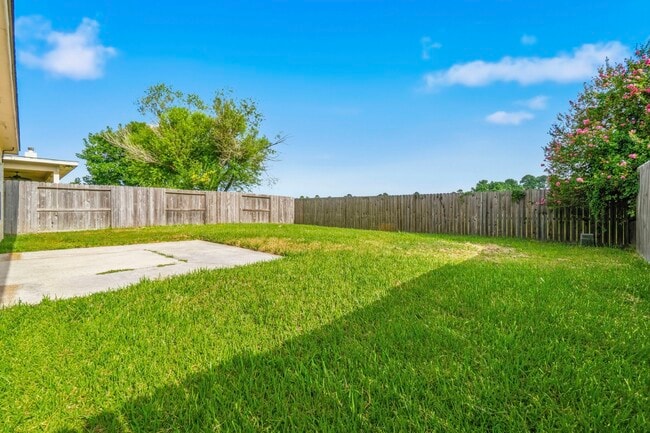 Building Photo - 11822 Green Willow Falls Dr
