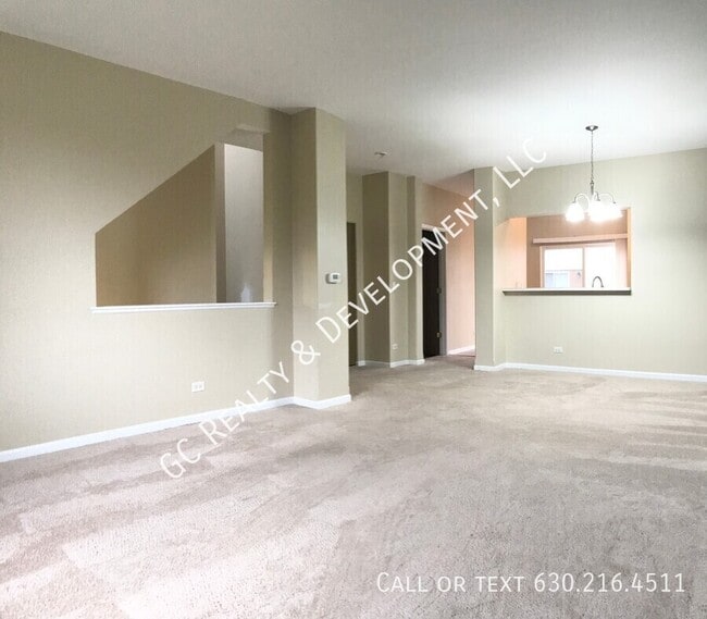 Building Photo - 2105 W Concord Ln