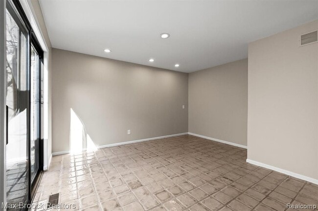 Building Photo - 1131 Timberview Trail