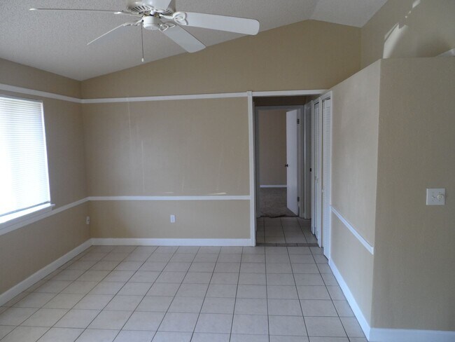Building Photo - 2950 Norvell Ct