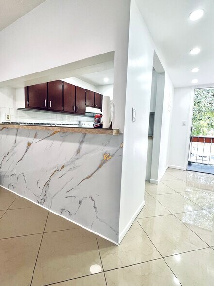 Building Photo - 7610 Stirling Rd