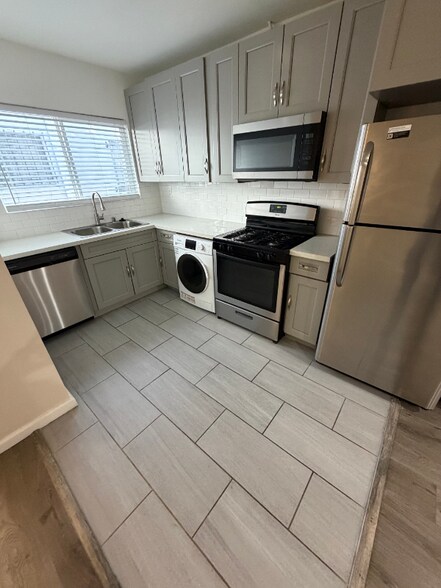 Building Photo - 1444 15th St