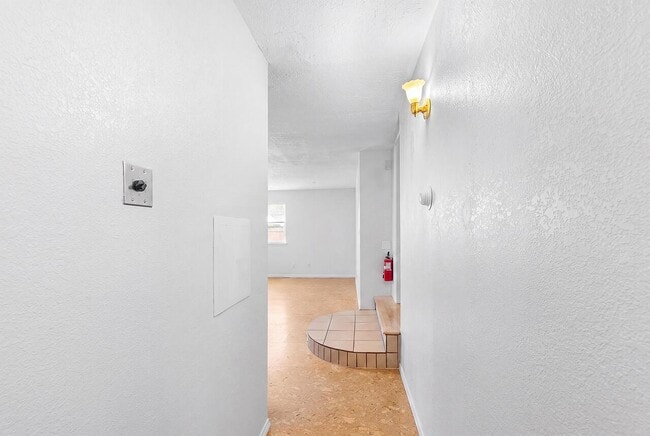 Building Photo - 4920 La Cienega St NW