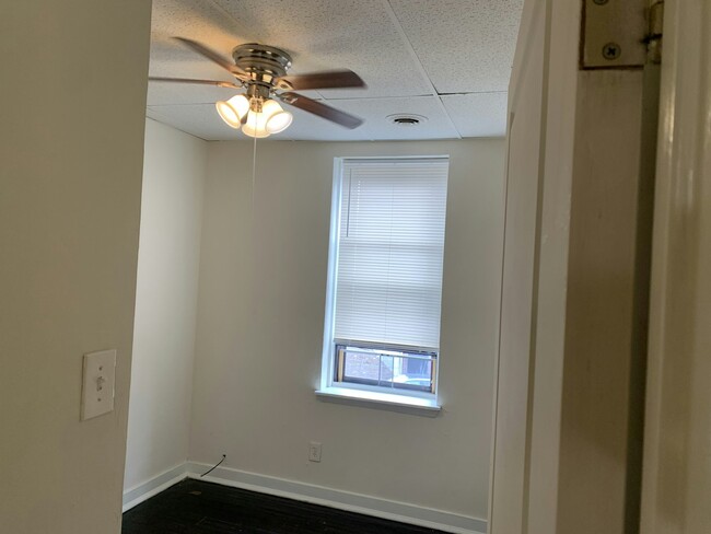 Building Photo - 2538 Amber St