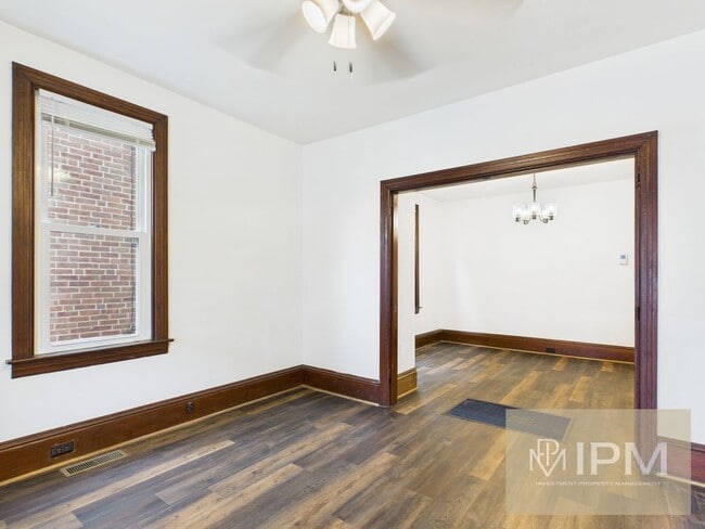 Building Photo - 1/2 OFF 1st Months' Rent! Available Now! 3...