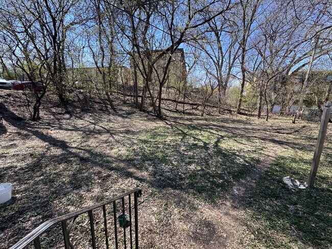 Building Photo - Charming 3-Bed Home with Finished Basement and huge backyard.