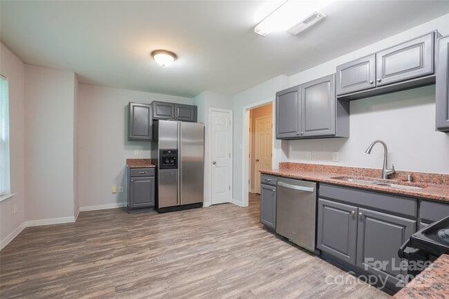 Building Photo - 4907 Morningwood Dr