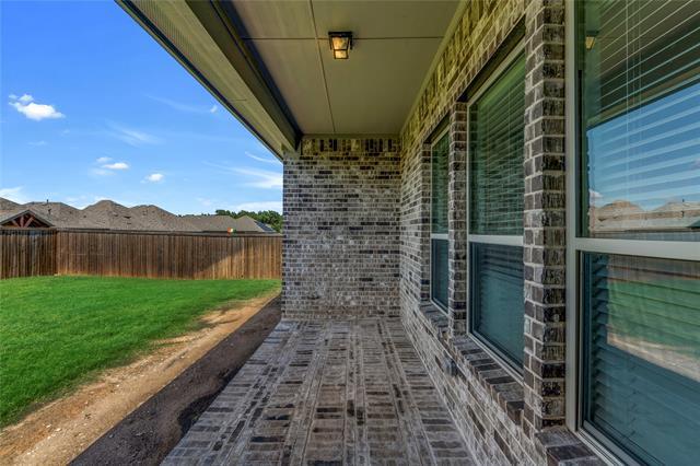 Building Photo - 1233 Carinna Dr