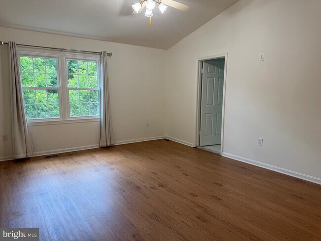 Building Photo - 10113 Galsworthy Pl