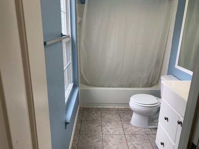 Master Bath - 8513 London Bridge Way