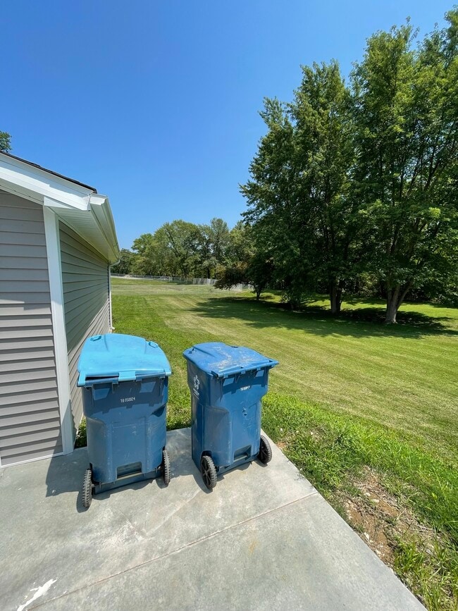 Building Photo - 241 Madison Ave