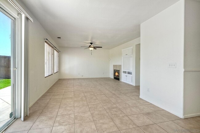 Building Photo - 4811 Ventana Way