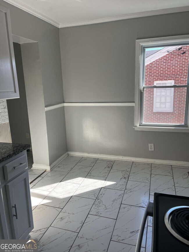 Building Photo - 468 Morgan Pl