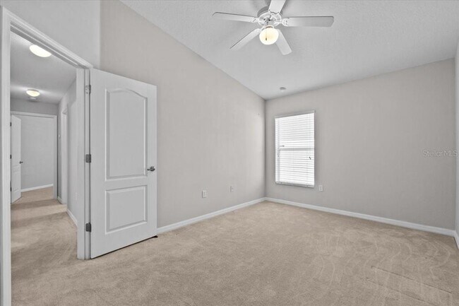 Building Photo - 3961 Hampton Hills Dr