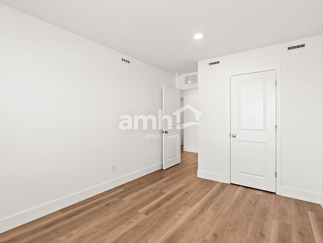 Building Photo - 5824 Fly Fisher St