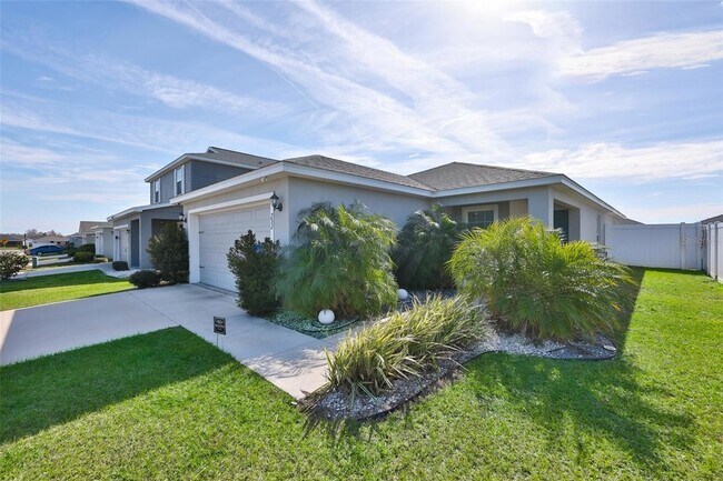 Building Photo - 252 Cascara Ln