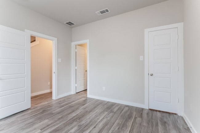 Building Photo - 18412 Idyllic Aly