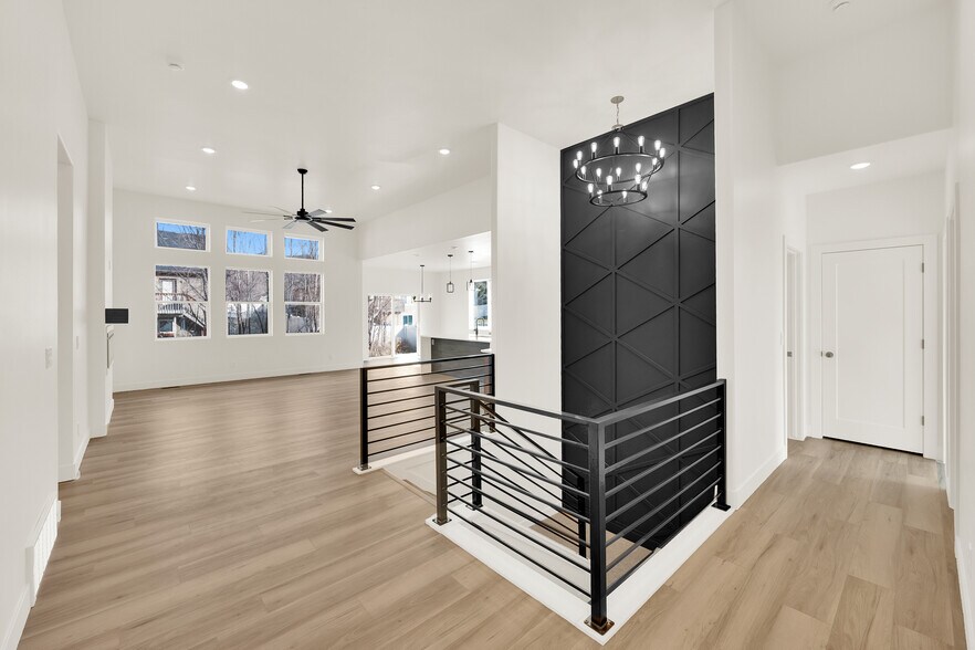 Building Photo - 1605 S 1100 W