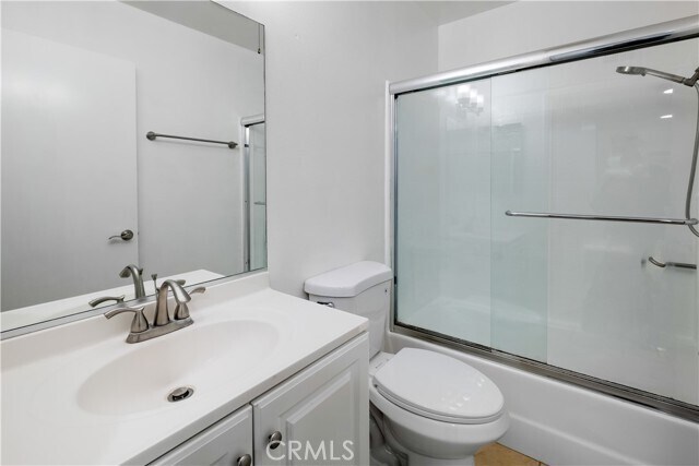 Building Photo - 433 S Manhattan Pl