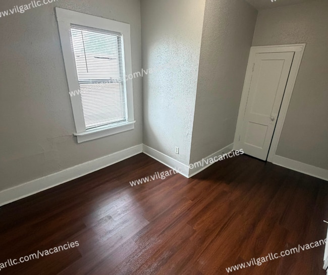 Building Photo - 1202 W 151st St