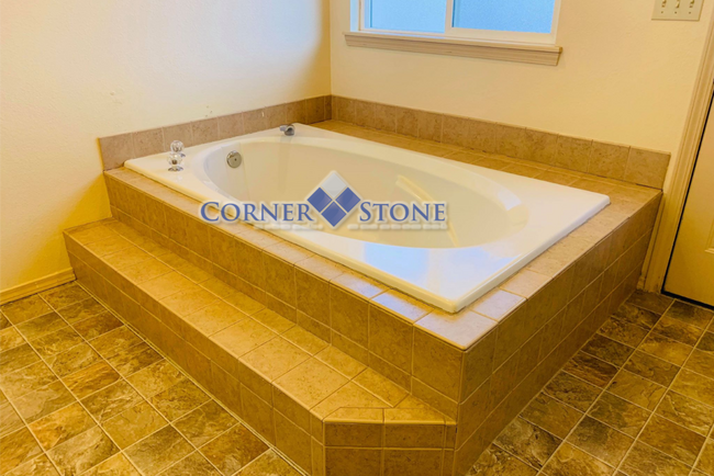 Building Photo - Boise Home with 2 Master Bedrooms!