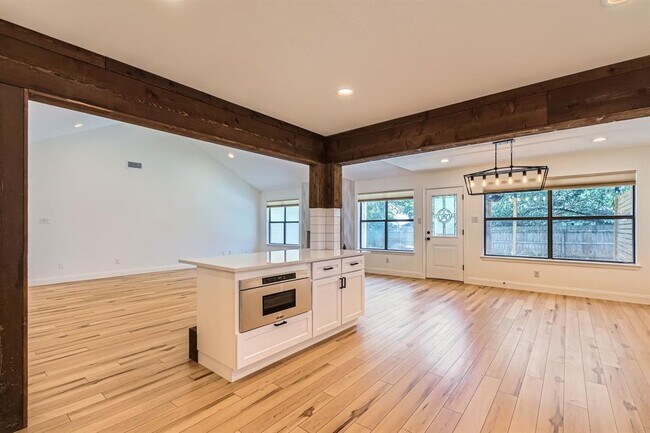 Building Photo - 11325 Stormy Ridge Rd
