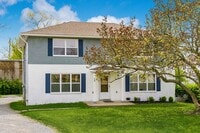 Building Photo - 28 Pinewood Dr