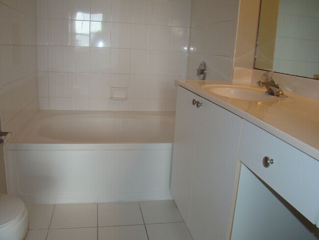 Building Photo - Limited Time Pricing! Move in by Sept 12 g...