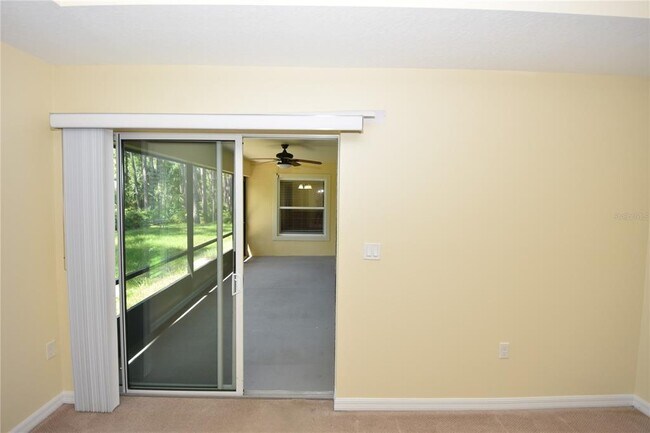 Building Photo - 56 Pin Oak Dr