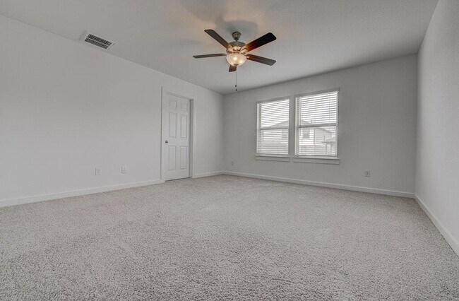 Building Photo - 424 Bristlecone Bend