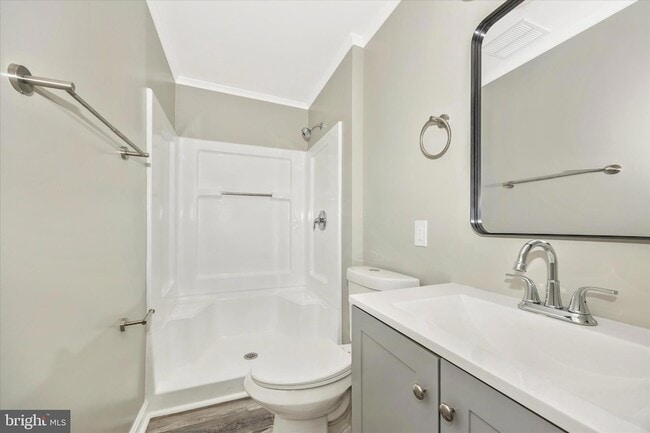 Building Photo - 114 Colony Ct