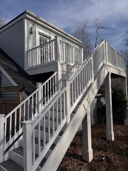 Building Photo - 216 S Sugan Rd