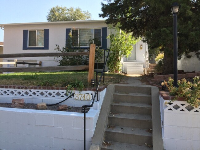 Building Photo - 3740 S Delaware St